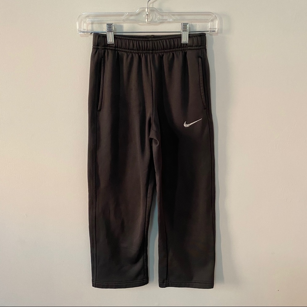 Nike therma-fit fleece pants
